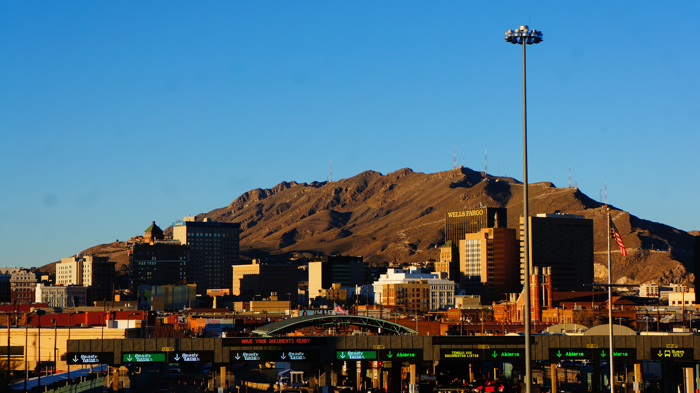 A view of El Paso and the Rocky Mountains from the US-Mexican border. (Kevin Lees)