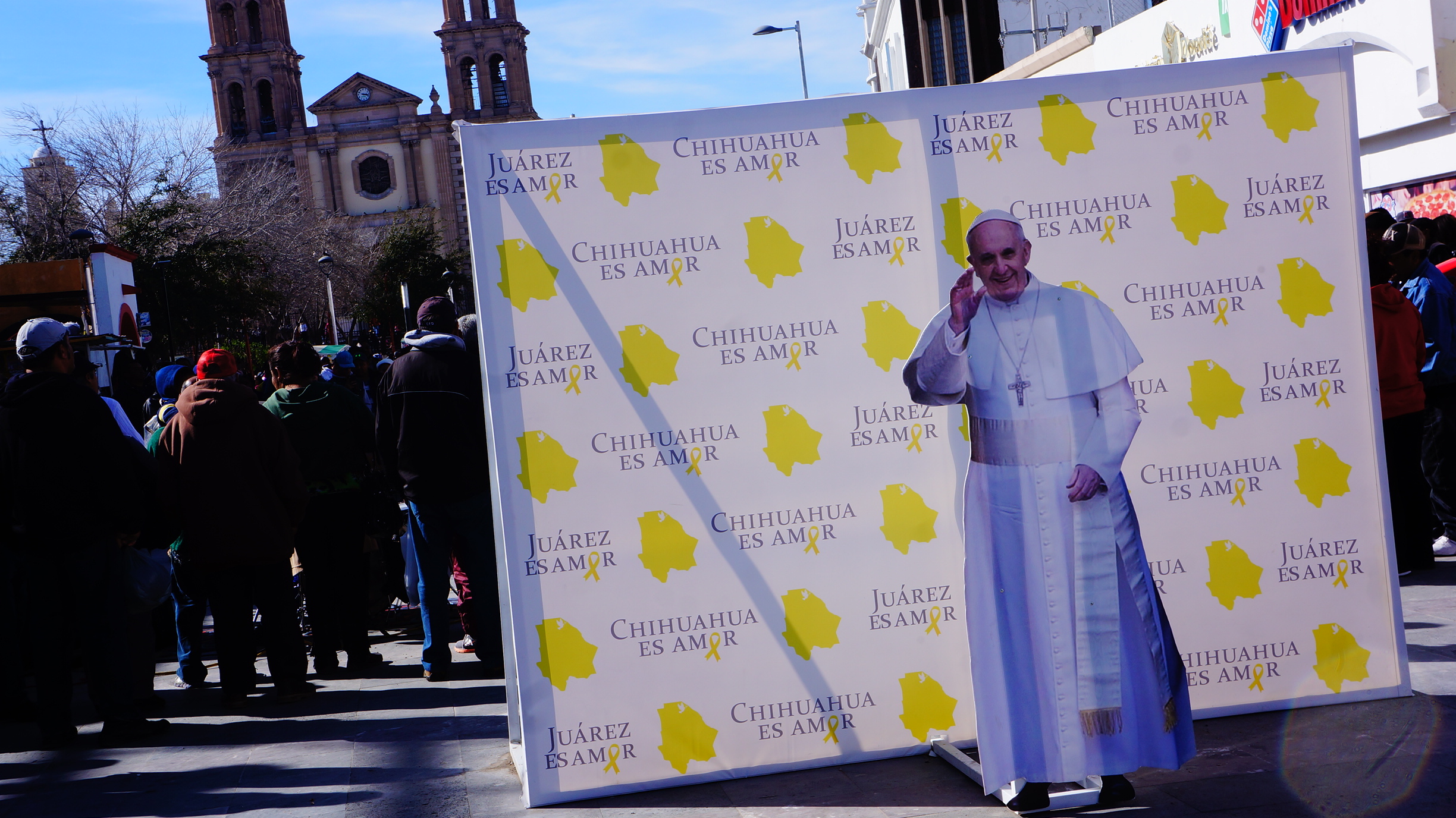 In the leadup to Pope Francis's visit to Juárez, signs and billboards welcome him with slogans like, 'Chihuahua is love.' (Kevin Lees)